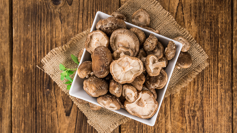 Шийтаке (Lentinula edodes) доказано намалява нивата на холестерола LDL